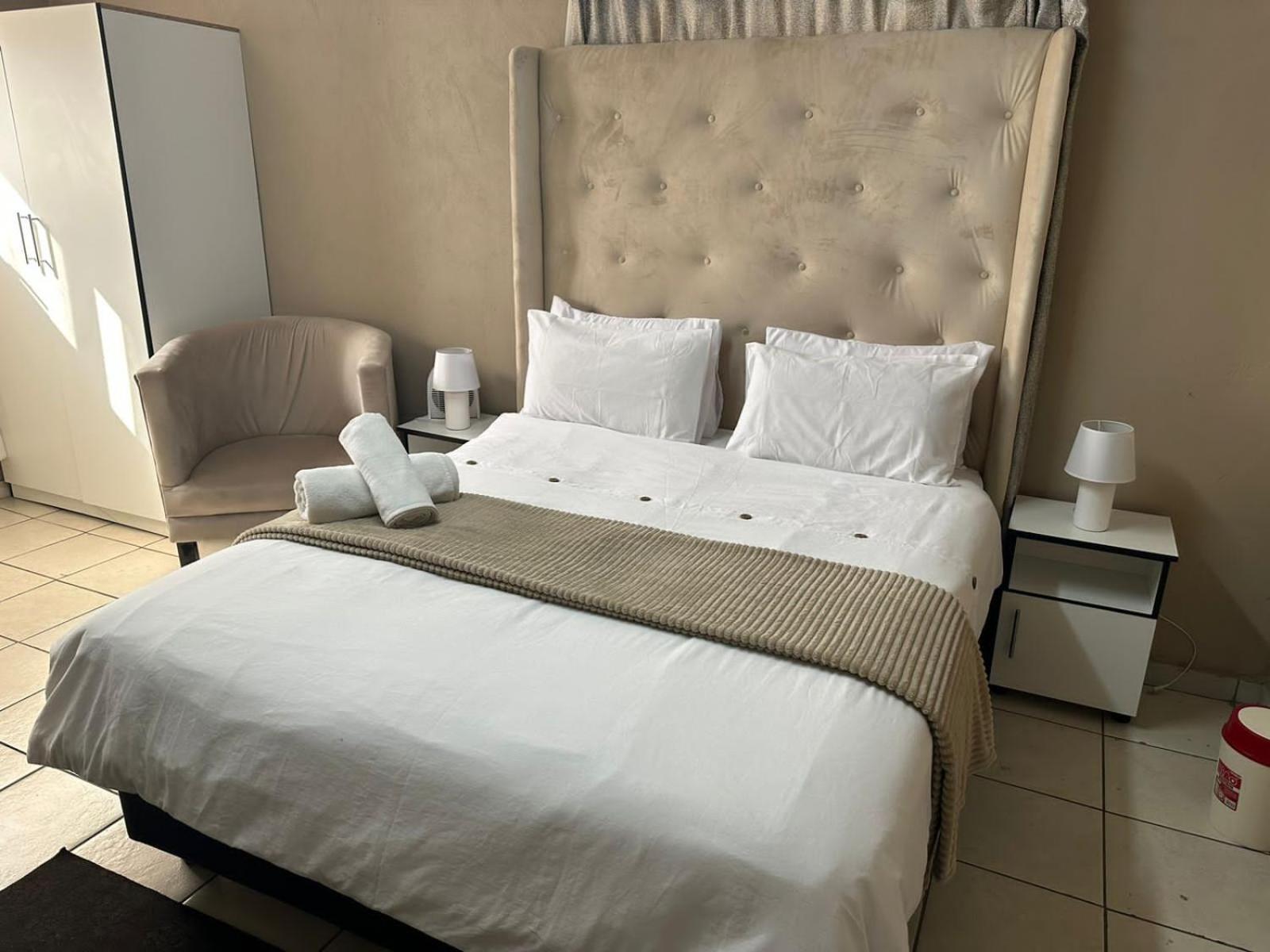 Super Classic Guest House Pretoria-Noord Extérieur photo